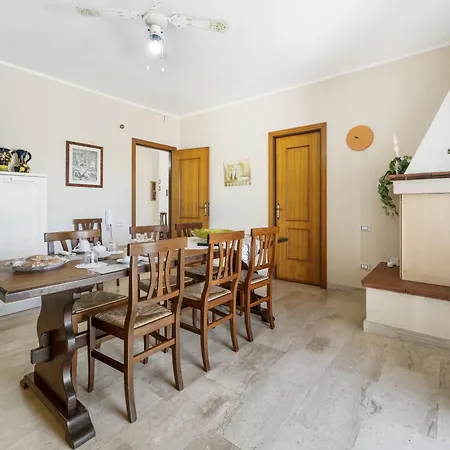 Casa Regina * Bacu Abis