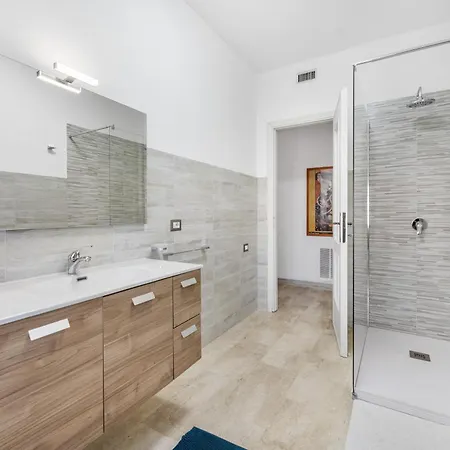 Casa Regina * Bacu Abis